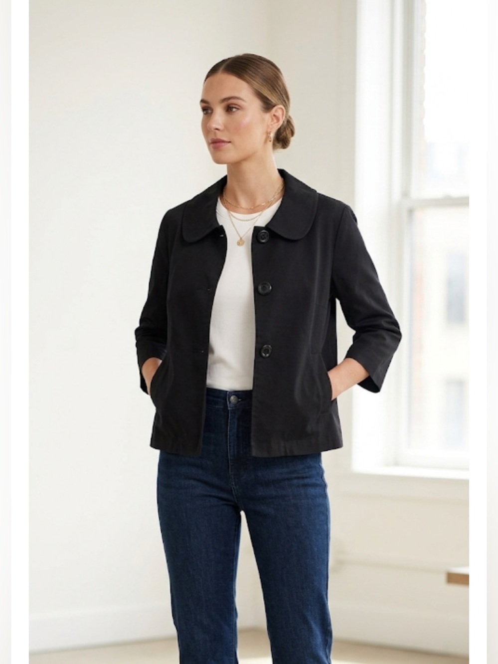 Elementz Black Three-Button Cropped Blazer